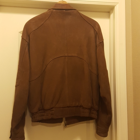 Leather jacket - Picture 2 of 3